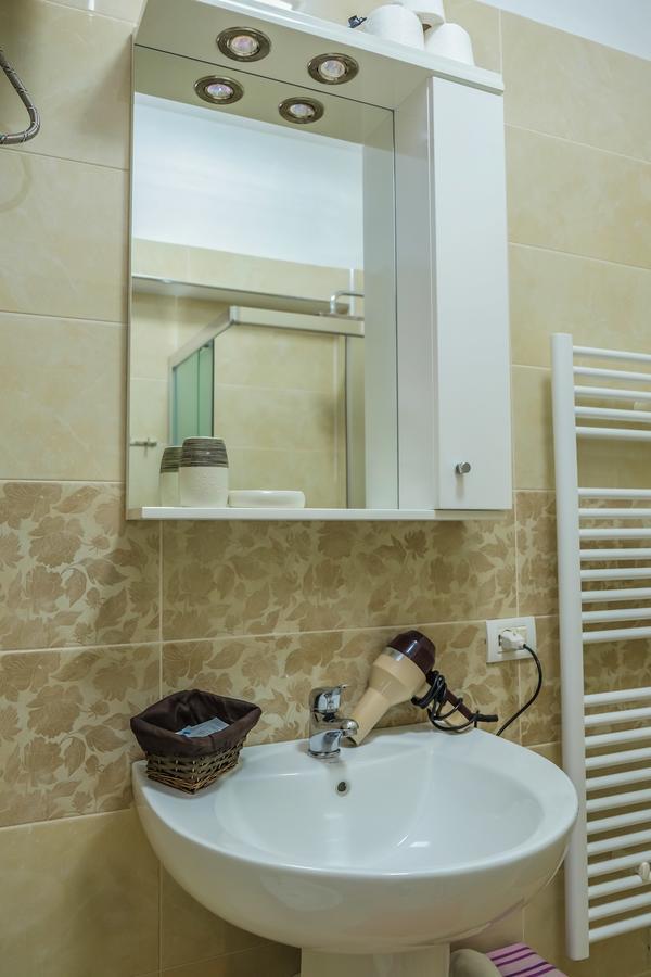 Ariadnes Apartments Тирана Екстериор снимка